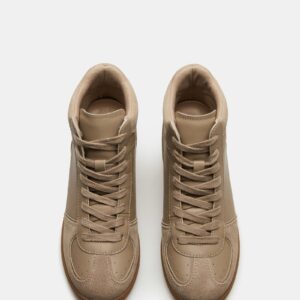 Morris Taupe - Image 4