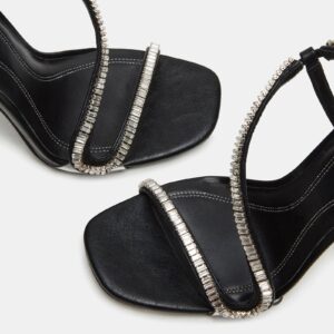 Nessa Black - Image 4