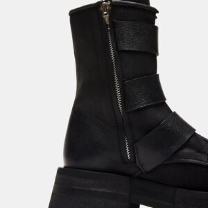 Roland Black Leather - Image 4