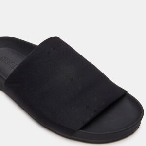 Sansa Black - Image 3