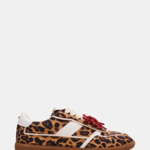 Sporty Leopard - Image 1