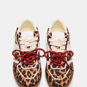 Sporty Leopard - Image 4