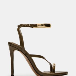 Tia Olive - Image 1