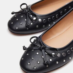 Vixen Black Studs - Image 3