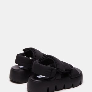 Xandra Black - Image 6