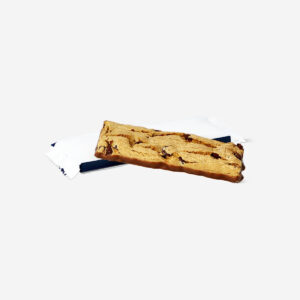 Cookie bar with milk chocolate bottom - Image 2