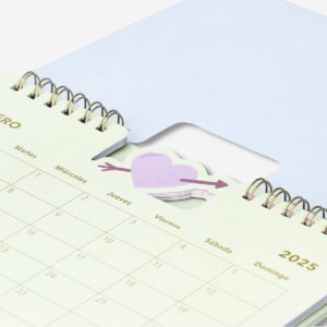 Desk Planner with Heart - Spanish - Image 3