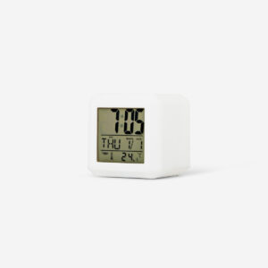Digital alarm clock. Colour-changing - Image 2