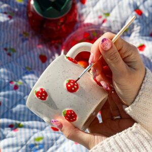 DIY strawberry mug - 380 ml