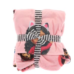 Gabby's Dollhouse Hoodie Blanket - Pink - Image 3