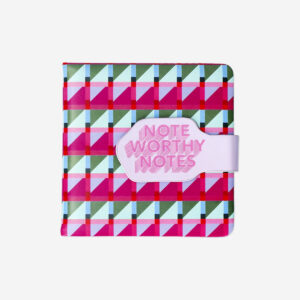 Notebook with magnetic closure