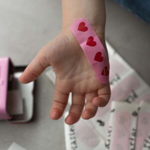 Heart Plasters - 30 pcs - Image 3