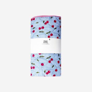 Quilted blanket with cherry print - 170x130 cm