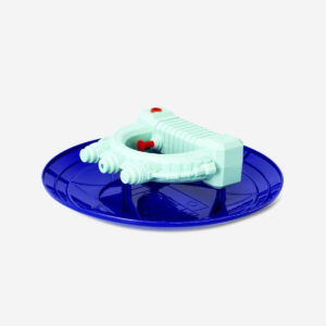 Shield with water blaster - Image 3