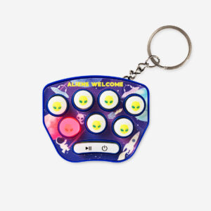 Space invader pocket game. With key ring - Image 1