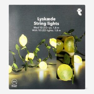 String lights with lemons