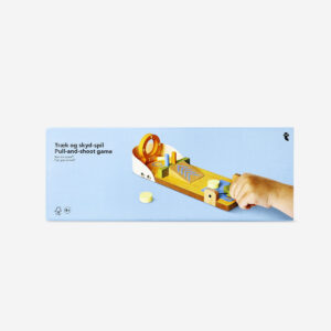 Wooden pull and shoot game