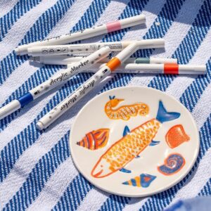 DIY plate with airdrying markers - Image 1