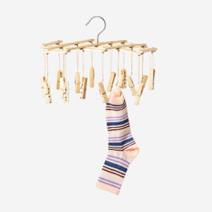 Hanging dryer with pegs - Image 1