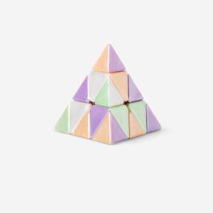 Irridescent IQ pyramid - Image 1