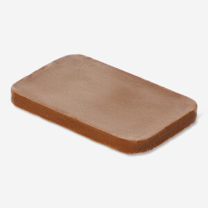Chocolate Valentine's notes in net - Image 3