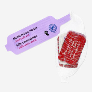 Chocolate Valentine's notes in net - Image 1