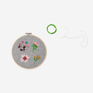 Mini embroidery kit - Image 3