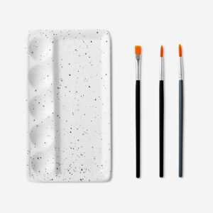 Mixing palette. With paintbrushes - Image 2