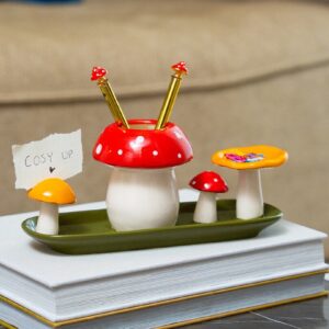 Mushroom pencil holder - Image 1