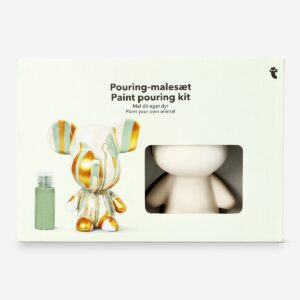 Paint pouring kit with animal figure - Image 2