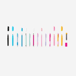 Pens and markers set - 17 pcs - Image 3