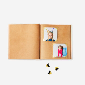 Photo album. With 24 adhesive photo corners - Image 2