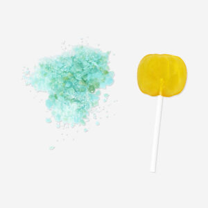 Popping pumpkin lollipop - Sour raspberry flavour - Image 3