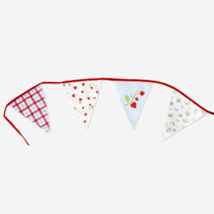 Reusable fabric garland with picnic print - Image 1