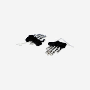 Skeleton hands earrings - Image 3