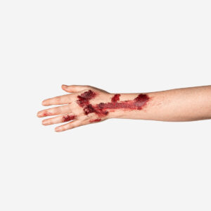 Fake scab for skin with fake blood set - Image 3