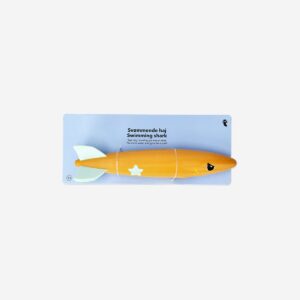 Swimming shark - Image 1