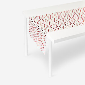 Table runner with heart print - 40x200 cm - Image 1