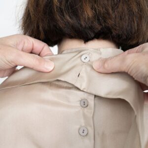 The Assembly Line TIE BOW BLOUSE PATTERN XS - L - Image 3