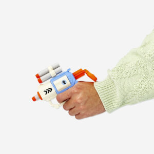 Toy blaster. With eight bullets - Image 2